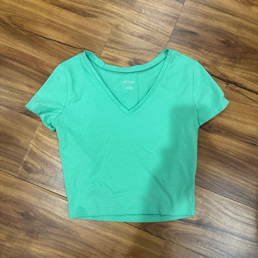 medium teal cropped tee